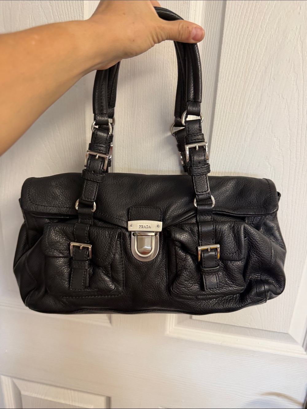 Prada Vitello Daino Leather Pocket Satchel / Shoulder Bag
(mid-to-late 2000s) - Picture 5 of 10
